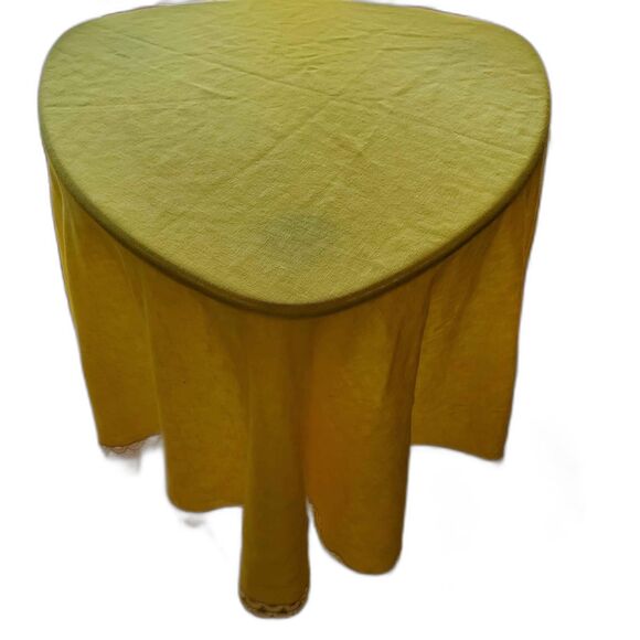 Vintage Yellow Embroidered Linen 65" Round Tablecloth + 6 Matching Napkins - Picture 2 of 6